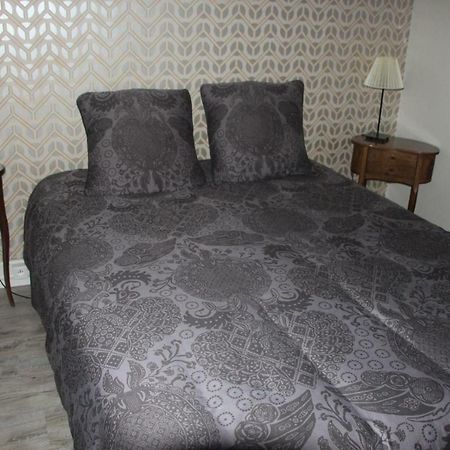 Aux Berges Du Coubisou Bed & Breakfast Luaran gambar
