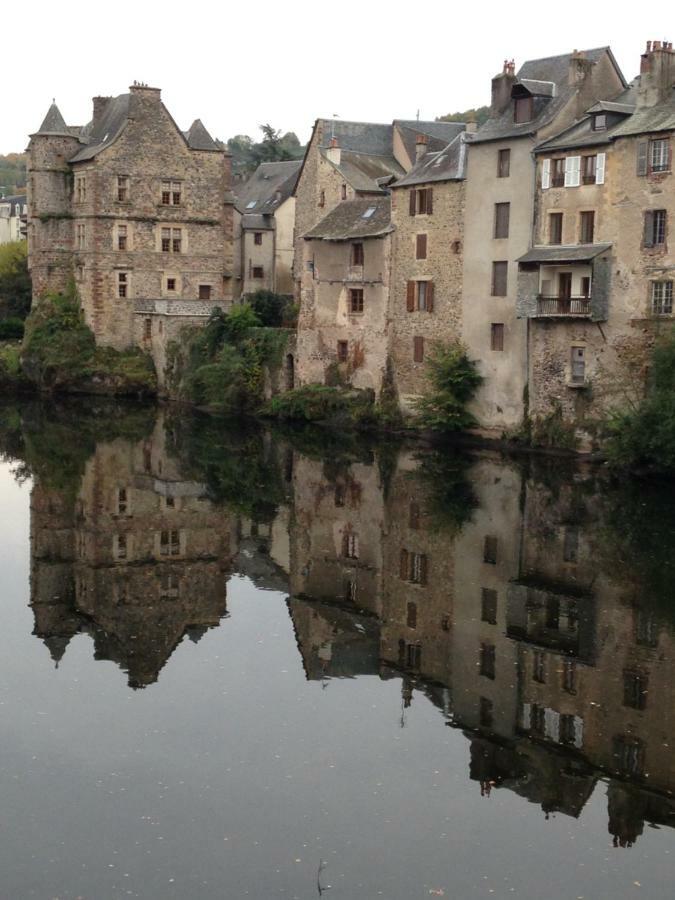 Aux Berges Du Coubisou Bed & Breakfast Luaran gambar