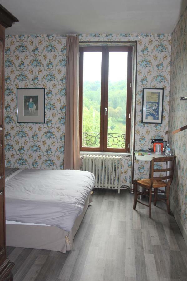 Aux Berges Du Coubisou Bed & Breakfast Luaran gambar